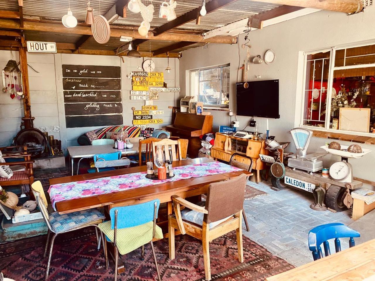 كيب تاون Suzies Huis Restaurant Bed And Breakfast المظهر الخارجي الصورة